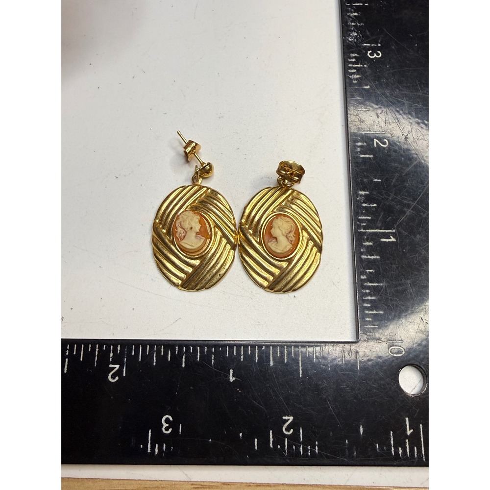 Vintage Gold Tone Cameo Oval Drop Earrings Ribbed Texture Ball Post Studs